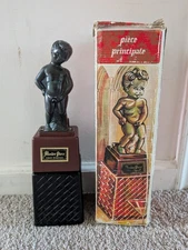 Vintage 1960’s Master Piece Bonny Boy Peeing Working Novelty Liquor Dispenser