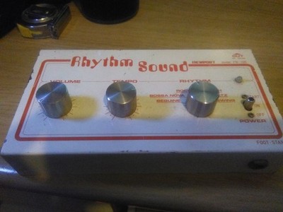 Newport Model FR-106 Rhythm Sound Drum Machine Vintage 70er Synthesizer Retro