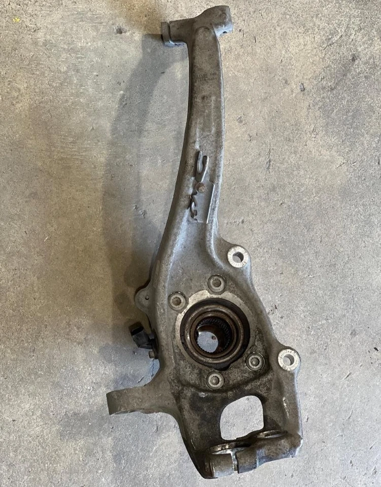 2011-2012 Audi A4 Front Right Passenger Spindle Knuckle Assembly Oem - Image 2 of 4
