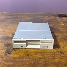 Vintage TEAC FD-235HF - 19307342-40 2.5" Floppy Disk Drive Untested