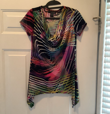 Frank Lyman Design Tunic Blouse Size 6 Short Sleeve Multicolor Geometric VNeck