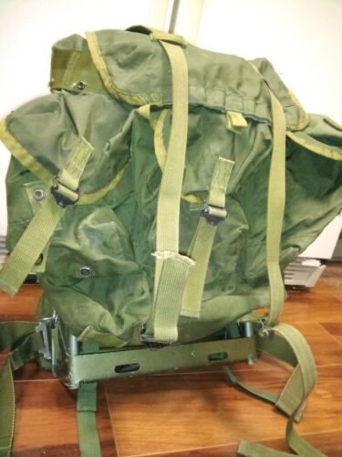 US Army Military LC-1 Combat Field Pack Alice Backpack With Frame 1980's vintage - Picture 2 of 18