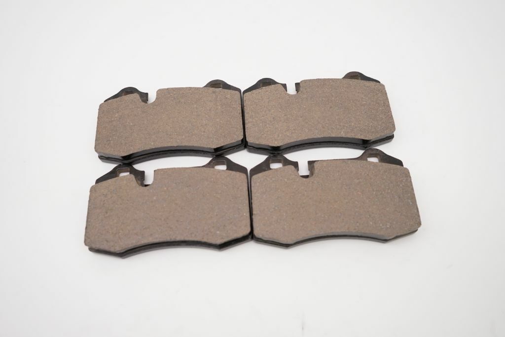 Aston Martin Db9 V8 Vantage front rear brake pads 814