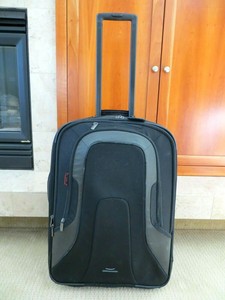 tumi t tech suitcase
