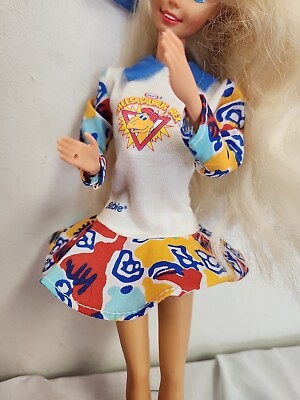 VINTAGE 1992 Kraft Treasures Mac & Cheese Barbie Doll CHEESASAURUS