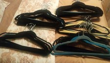 65 Clothes Hangers Velvet/ 19