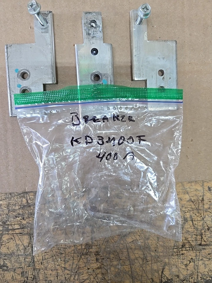 EATON CUTLER HAMMER HARDWARE KIT FOR KD3400F BREAKER  400AMP 3P - Image 2 of 2