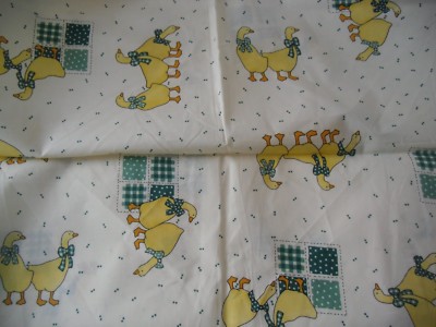 Coupon De Tissu Motif Oies Campagne - 38 X 67 Cm, Coton Jaune, Fait En France