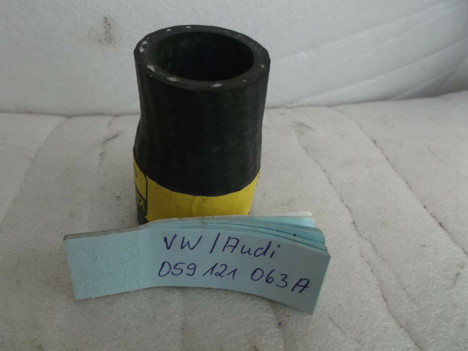 Kühlerschlauch Verbindung Wasserrohr Audi 100 C1 68-76 OENr ジェラートピケ ポケモン ピカチュウ 接触冷感プリントTシャツ＆ショートパンツ