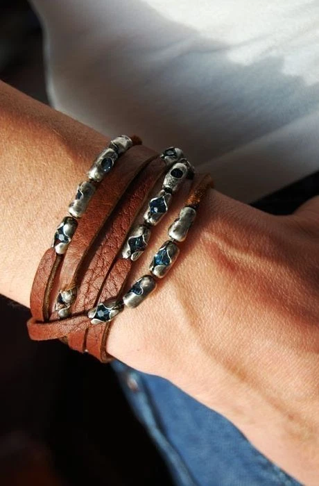 Pulsera de cuero de cristal Swarovski para mujer | Wind River | Brazalete de plata de ley Foto 4 de 4