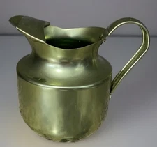 Vintage  Dura Ware MCM green aluminum 2 3/4 Cup pitcher Preowned Some Ware  Nice