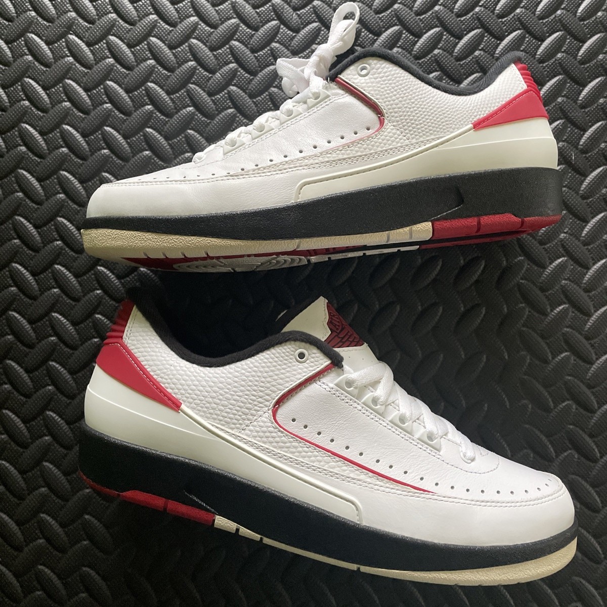 Size 9 - Air Jordan 2 Retro 2016 Low Chicago 887224855155| eBay display picture 1