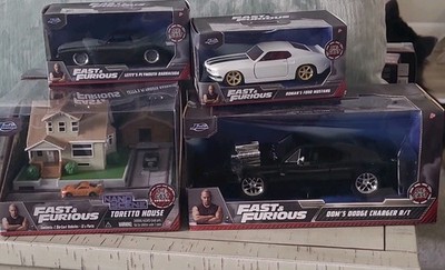 Jada Fast & Furious lot of 4  Diecast 2 Cars & Dom's Charger, Toretto House