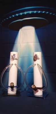 US WATER PIPES: ''US 2'' W/SLIDE BOWL POKER STICKER SCREEN TOBACCO USE