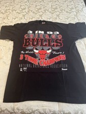 Chicago Bulls 3 in 93 T-Shirt Black Large, 3 Times Champions NBA Used