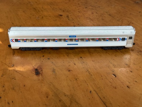 Coche de pasajeros modelo Power escala HO Amtrak Budd "5402 Prairie Sunset" | Condition: New