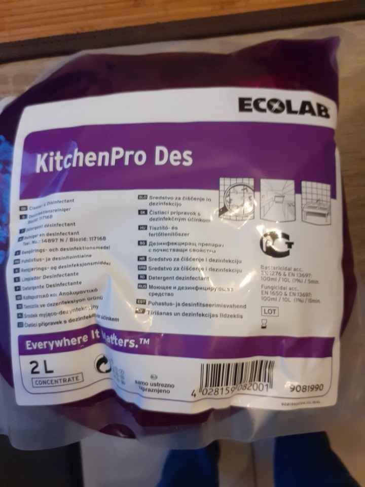 Nettoyant désinfectant surfaces Kitchenpro Des Ecolab dégraissant surpuissant