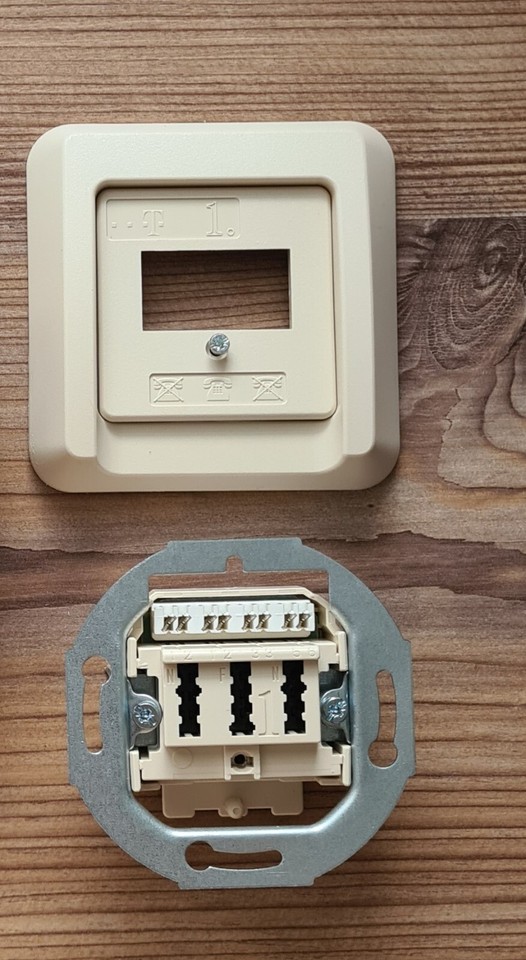 Bioledex Telefondose TAE Telefon-Anschlussdose NFF weiss Aufputz Bioledex Telefondose TAE Telefon-Anschlussdose NFF weiss Aufputz