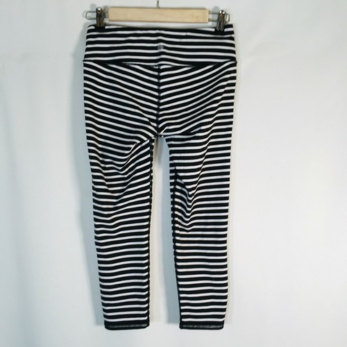 Athleta Chaturanga Capri Leggings S 