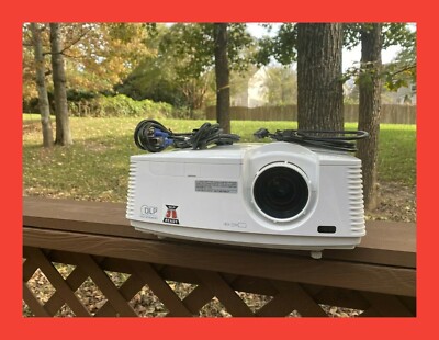 Mitsubishi WD720U HDMI Projector 3D 4300 LUMENS NEW LAMP(1 YR WARRANTY) 