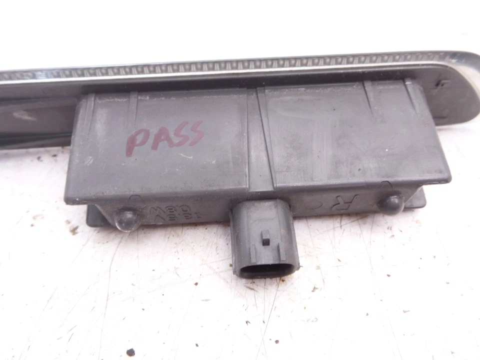 Маркеры боковых сторон переднего крыла 04–08 Acura TL левое правое 33850-SEP-A01 33800-SEP-A01 - Изображение 4 из 4