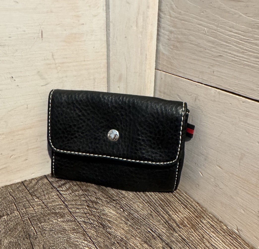 Tommy Hilfiger Compact Black Leather Coin Purse with Zipper