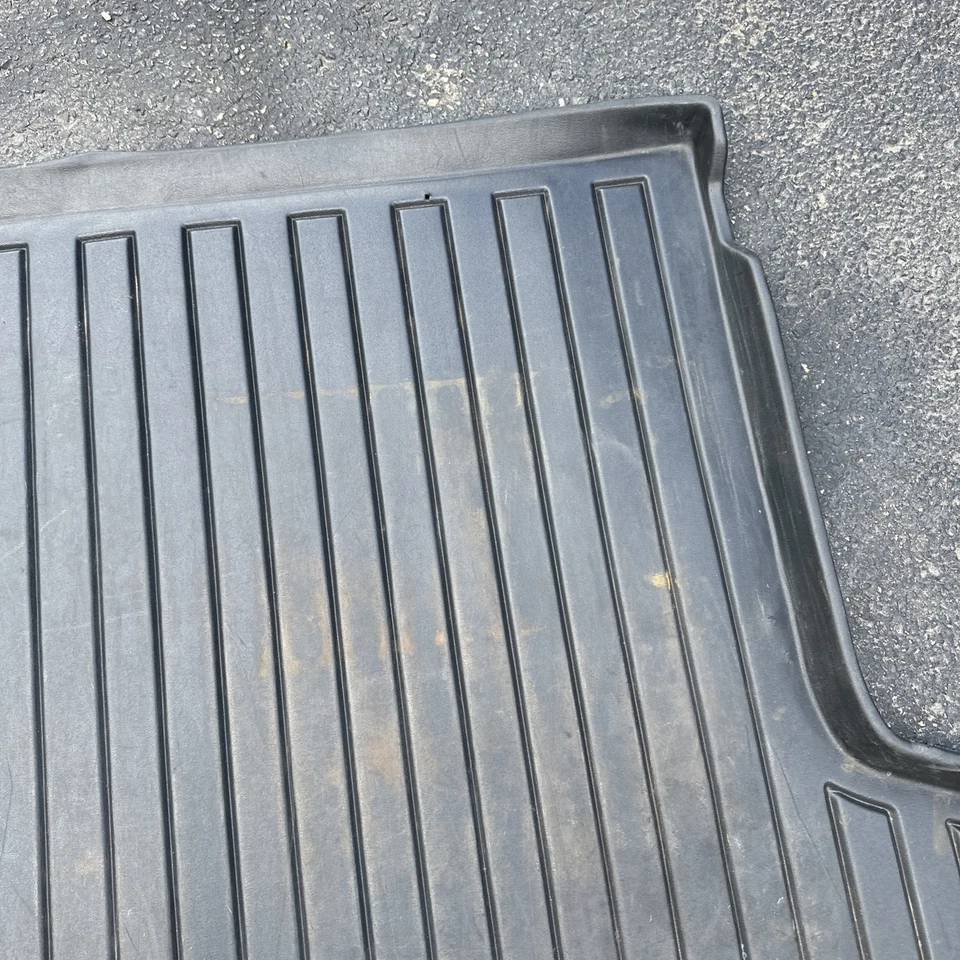 2010 2011 2012 13 2014 Subaru Outback Wagon forro de tapete bandeja de carga traseira preto fabricante de equipamento original - Imagem 4 de 4