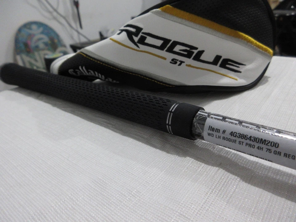 Left-Handed Callaway Rogue ST Pro 4 Hybrid - 23* - 4H - Regular Graphite - NEW - Image 3 of 4
