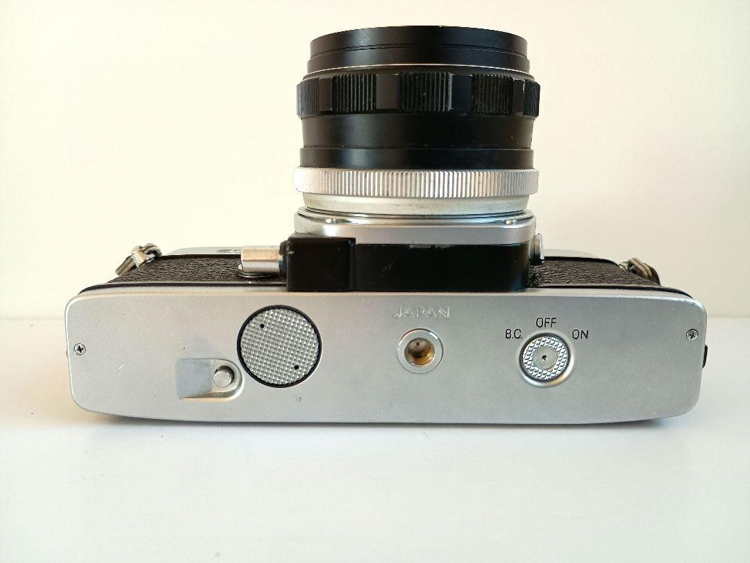 182 Minolta SRT Super 35mm SLR Film Camera w/ MC ROKKOR-PF 55mm f