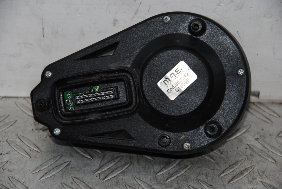 63774- Strumentazione Contachilometri Derbi Terra 125 dal 2007 al 2011 COD : 863 - Immagine 2 di 2