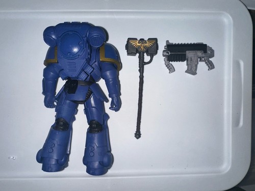 mcfarlane warhammer 40k Ultramarine Custom Action Figure Space Marine Custom - Picture 2 of 4