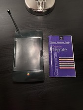 Apple Newton MessagePad 2000 DERUBBERIZED w/Newton Pamphlet