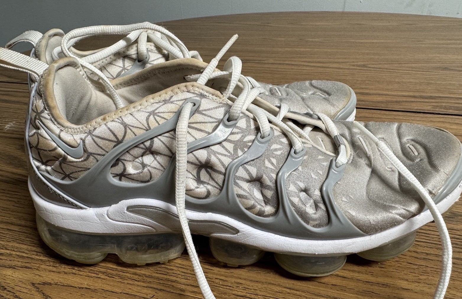 Nike Air Vapor Max Air Plus Sneakers Shoes Mens 9 Silver White