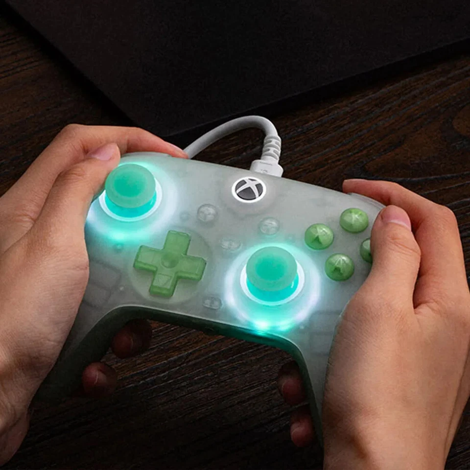 8BitDo Ultimate Mini Wired Controller Hall Effect Joysticks & Triggers For Xbox - Image 4 of 4