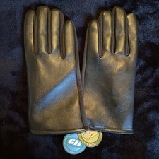 NWT Gloves International Black L/XL Touch Screen Technology
