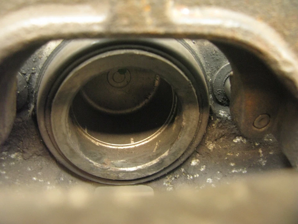 06-10 BMW E60 E61 535Xi 530Xi 528Xi 525Xi Brake Caliper Pair LEFT RIGHT FRONT W - Image 3 of 4