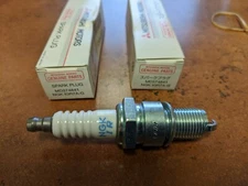 Mitsubishi Lancer 03-05 2.0 L4 Spark Plug NGK Laser Iridium IGR7A-G MD374841 OEM
