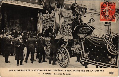 CPA PARIS Funerailles Gen. BRUN levee du Corps (1243664)