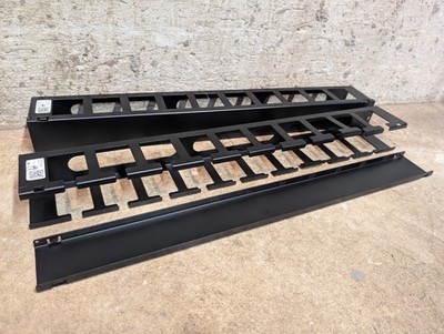 Lot of 2 StarTech 1U Horizontal Finger Duct 19'' Rack Cable Management + Covers