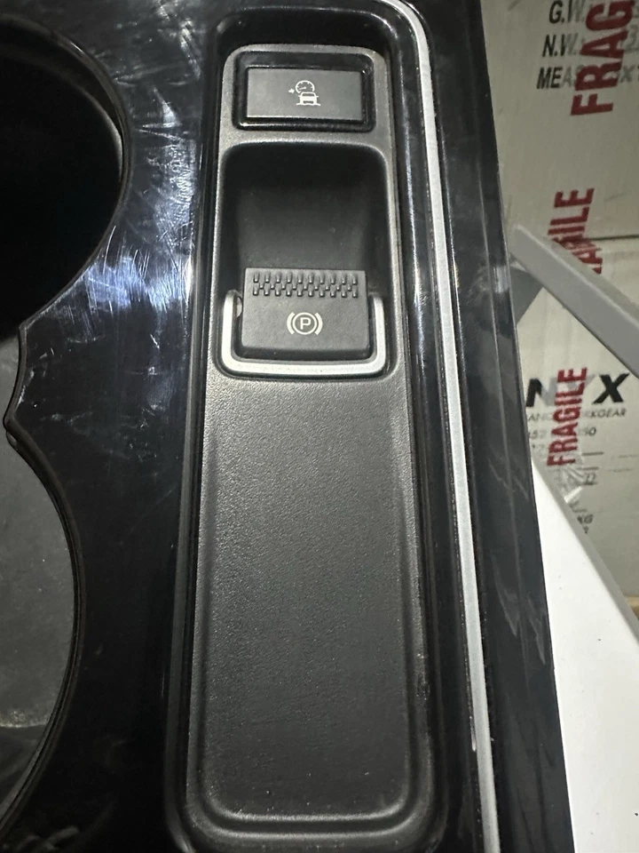 JAGUAR XE X760 2015 DRINK CUP HOLDER CENTRE CONSOLE TRIM PANEL GX73-044E04-B - Image 4 of 4