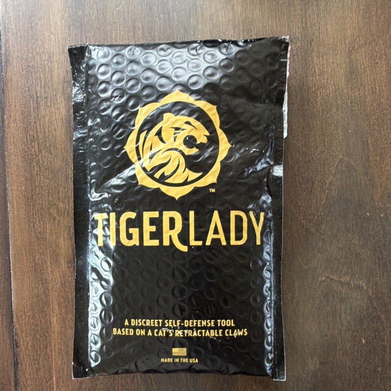 Tiger Lady Self defense Tool Based On A Cat’s Retractable Claws