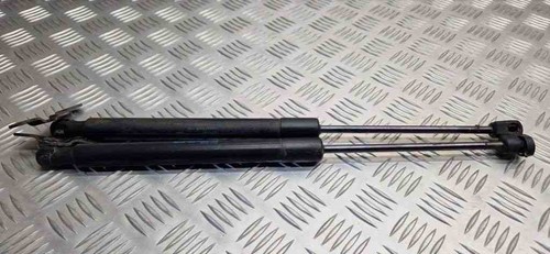 VW GOLF VIII CD1 Heckklappe Gasdruckfeder links 5K6827550D 1.60 Diesel 31087129