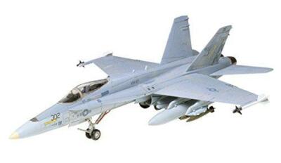 Rare kit Tamiya 1/72 Kit US Navy McDonnell Douglas F / A-18 Hornet