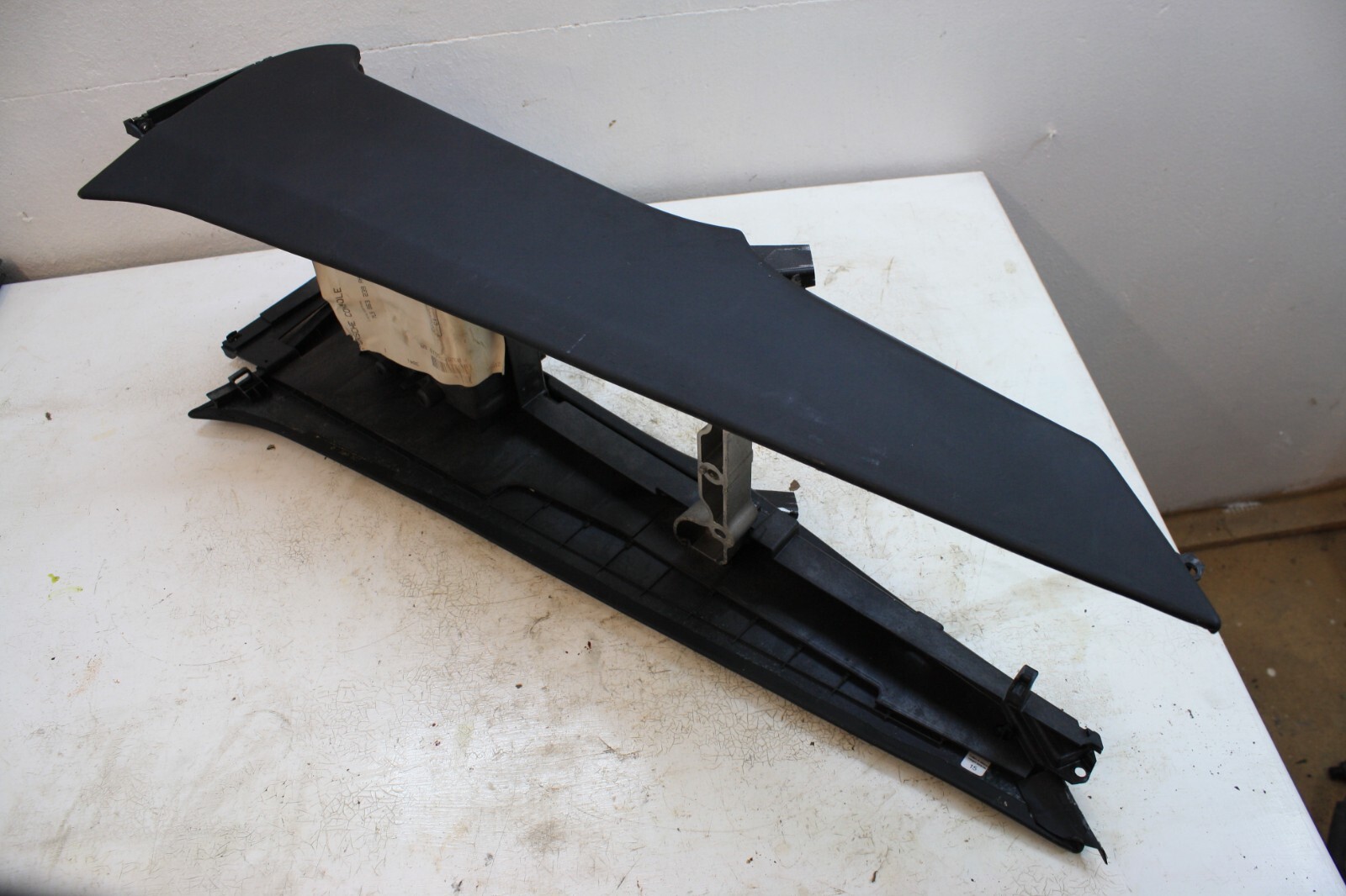 03-06 Porsche Cayenne 955 Extended Leather Center Console & Arm  