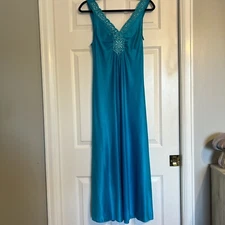 Vintage Vanity Fair Blue Nylon Night Gown Dress Small