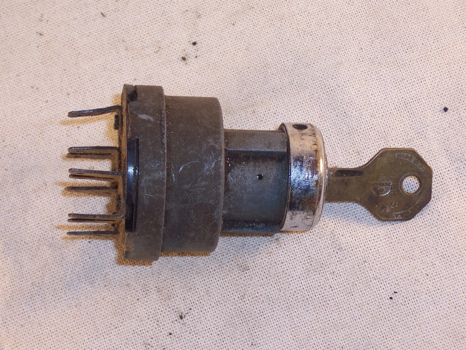 Interruptor de ignição vintage Chevy Buick Olds Chrysler Cadillac Plymouth Ford - Imagem 2 de 4