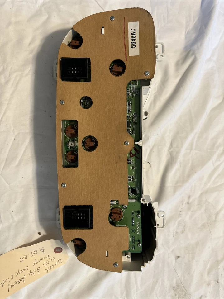 01-03 DODGE DURANGO DAKOTA CUADRO DE INSTRUMENTOS P/N: 5646AC Foto 2 de 2