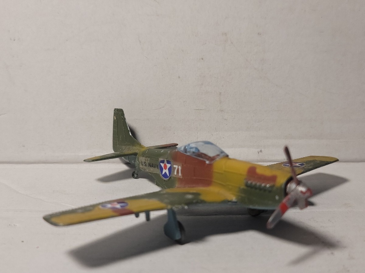 Lintoy FIGHTERS P-51D Mustang 置物 VINTAGE LINTOY P-51D MUSTANG AIRPLANE DIE-CAST 4.5 INCHES | eBay