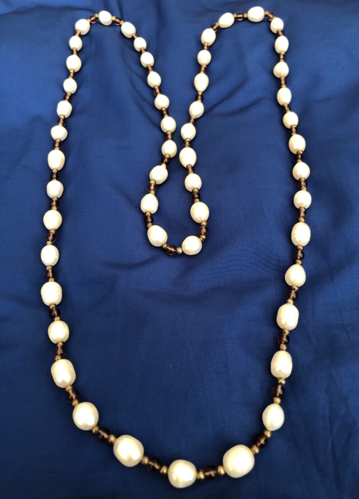 Collier perles blanches 8mm. Elegance, exclusivité, unique