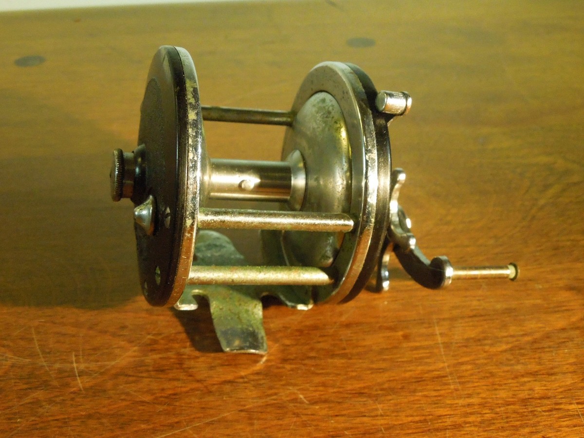 Moulinet De Pêche Vintage Penn N°180 - Fabriqué Aux USA - Rouge - Occasion